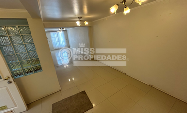 SE ARRIENDA CASA EN CONDOMINIO LOS EXPLORADORES