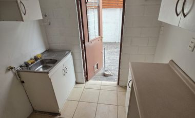 Se arrienda CASA 3D2B Palmeras Malloco Parad 22