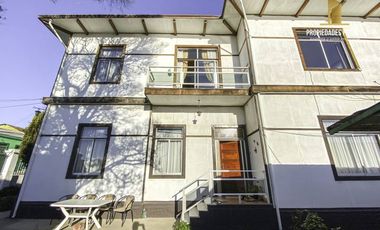 VALPARAÍSO. CERRO ESPERANZA. VENTA CASA COLONIAL CON 1300 M2