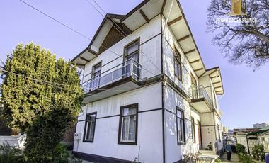 VALPARAÍSO. CERRO ESPERANZA. VENTA CASA COLONIAL CON 1300 M2