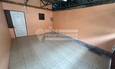 SE VENDE CASA EN CALLE SAMUEL BAÑADOS MORRIS SECTOR NORTE
