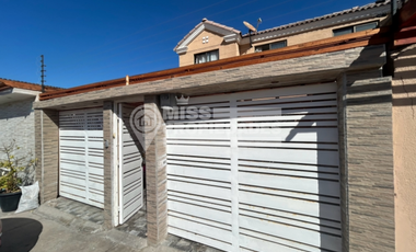 SE VENDE CASA EN SECTOR COSTA LAGUNA