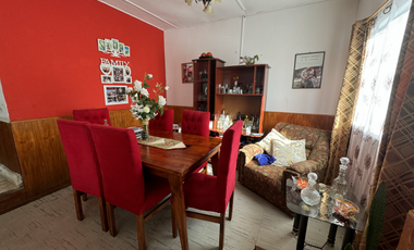 SE VENDE CASA EN CALLE CARACOLES SECTOR CENTRO