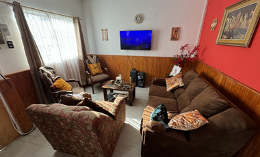 SE VENDE CASA EN CALLE CARACOLES SECTOR CENTRO