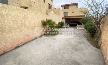 SE VENDE CASA GRANDE, SECTOR ALTOS DE GRAN VIA