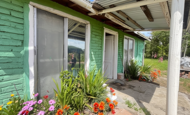 Casa en venta c/ estacionamiento en Yumbel