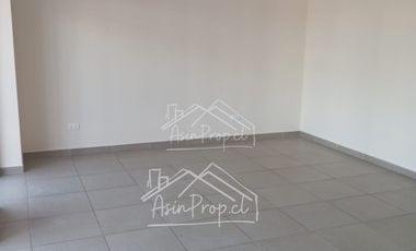 Local Comercial en arriendo ubicado en Valle Lo Campino
