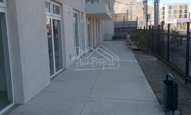 Local Comercial en arriendo ubicado en Valle Lo Campino