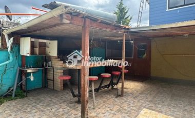 Arriendo casa 3 dormitorios con estacionamiento en Estadio Germán Becker, Temuco