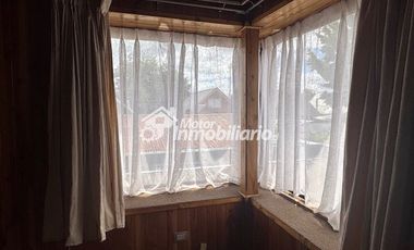 Arriendo casa 3 dormitorios con estacionamiento en Estadio Germán Becker, Temuco