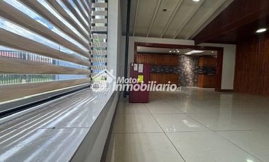 Arriendo casa 3 dormitorios con estacionamiento en Estadio Germán Becker, Temuco