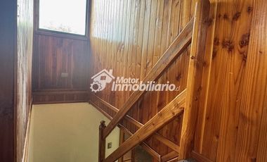 Arriendo casa 3 dormitorios con estacionamiento en Estadio Germán Becker, Temuco