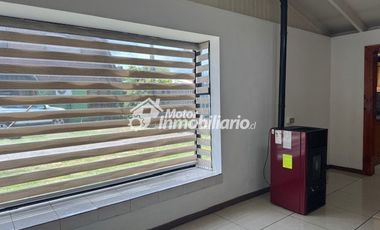 Arriendo casa 3 dormitorios con estacionamiento en Estadio Germán Becker, Temuco