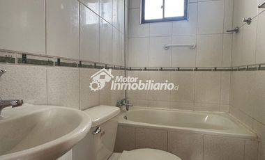 Arriendo casa 3 dormitorios con estacionamiento en Estadio Germán Becker, Temuco