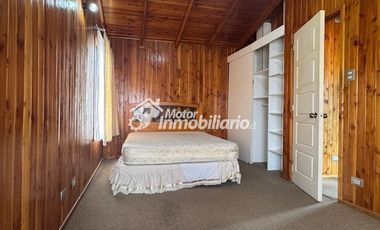 Arriendo casa 3 dormitorios con estacionamiento en Estadio Germán Becker, Temuco