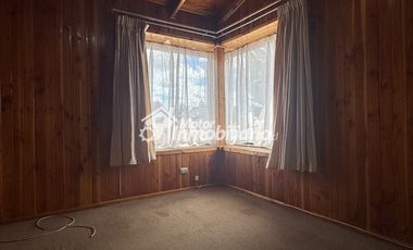 Arriendo casa 3 dormitorios con estacionamiento en Estadio Germán Becker, Temuco