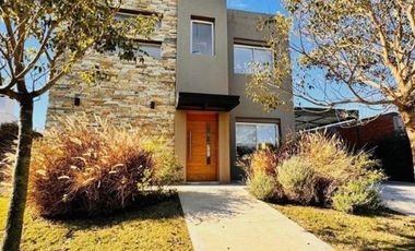 Casa en San Ramon, Pilar del este.