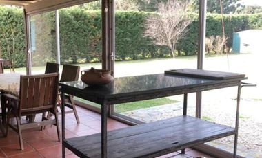 Casa en venta - 2 Dormitorios 2 Baños - Baradero