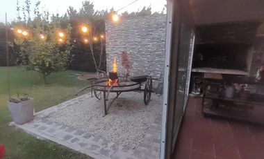 Casa en venta - 2 Dormitorios 2 Baños - Baradero