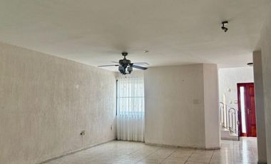 Casa en VENTA en COSTA DE ORO / AMPLIO JARDIN