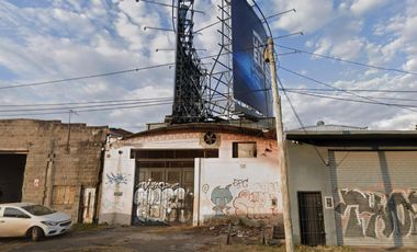 Depósito en venta - 1 Baño - Morón