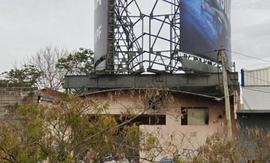 Depósito en venta - 1 Baño - Morón