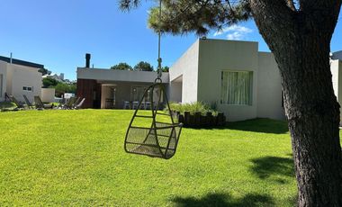 Departamento en venta - 3 Dormitorios 3 Baños - Pinamar