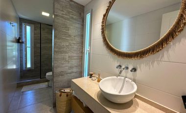Departamento en venta - 3 Dormitorios 3 Baños - Pinamar
