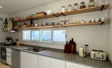 Departamento en venta - 3 Dormitorios 3 Baños - Pinamar