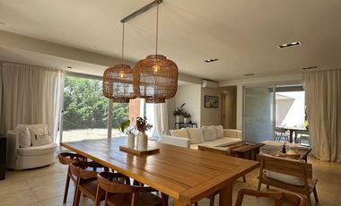 Departamento en venta - 3 Dormitorios 3 Baños - Pinamar