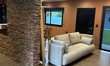 Casa en venta - 4 Dormitorios 2 Baños - Santa Clara del Mar