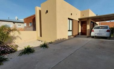 Casa en venta - 1 Dormitorio 2 Baños - Mar del Plata