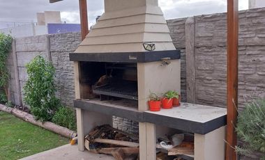 Casa en venta - 1 Dormitorio 2 Baños - Mar del Plata