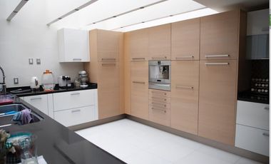 CASA EN RENTA EN TECAMACHALCO! EXCELENTE UBICACIÓN (B)