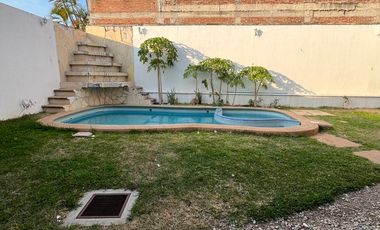 CASA CON ALBERCA EN RENTA EN EL MIRADOR