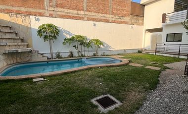 CASA CON ALBERCA EN RENTA EN EL MIRADOR