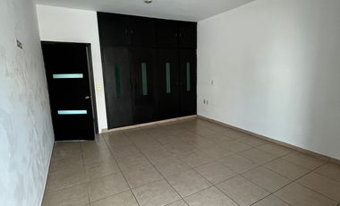 CASA CON ALBERCA EN RENTA EN EL MIRADOR