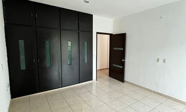 CASA CON ALBERCA EN RENTA EN EL MIRADOR