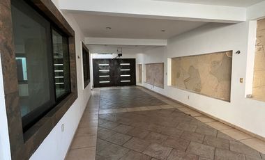 CASA CON ALBERCA EN RENTA EN EL MIRADOR