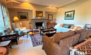 Venta Casa 5 dormitorios más dependencia de servicio jardín con pileta Country Aldea Lago Fisherton