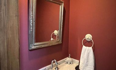 Venta Casa 5 dormitorios más dependencia de servicio jardín con pileta Country Aldea Lago Fisherton