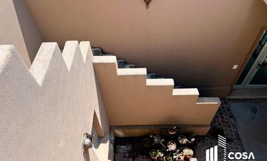 Venta Casa 5 dormitorios más dependencia de servicio jardín con pileta Country Aldea Lago Fisherton