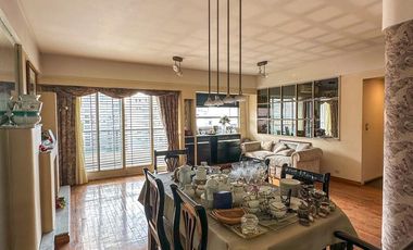 Departamento en venta en Lanús Oeste 4 ambientes con dos cocheras