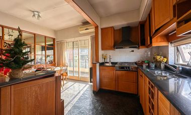 Departamento en venta en Lanús Oeste 4 ambientes con dos cocheras