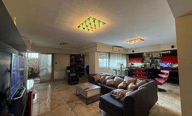 Departamento en venta - 3 Dormitorios 3 Baños - Avellaneda