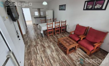 DEPARTAMENTO CON PATIO Y COCHERA EN COSTA AZUL