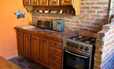 Venta de Casa Quinta 4 Ambientes en Paso Del Rey S/Lote de 24.73x45.50M² Con Quincho yPileta