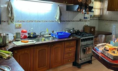 Venta de Casa Quinta 4 Ambientes en Paso Del Rey S/Lote de 24.73x45.50M² Con Quincho yPileta