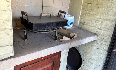 Venta de Casa Quinta 4 Ambientes en Paso Del Rey S/Lote de 24.73x45.50M² Con Quincho yPileta