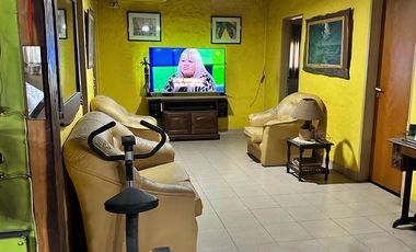 Venta de Casa Quinta 4 Ambientes en Paso Del Rey S/Lote de 24.73x45.50M² Con Quincho yPileta